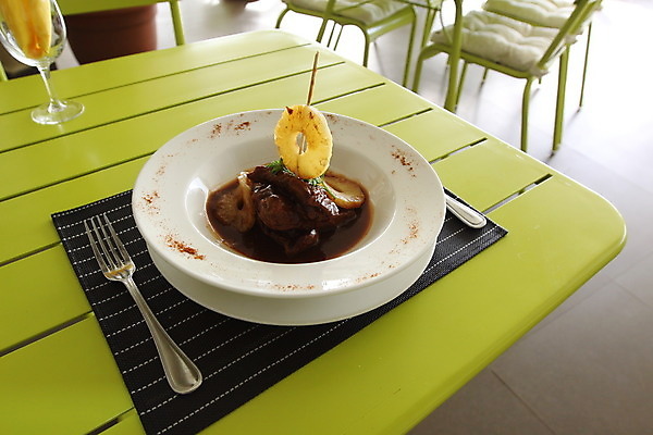 포토 JPG 해외이미지 그릇 식기 접시 포크 토마토 채소 의자 탁자 밥 양파 오이 새우 피자 육류 어류 사람없음 케이크 식당 숟가락 버섯 당근 카페 샐러드 면 칼 자르기 해산물 향신료 파인애플 올리브 소금 홍합 후추 해외202004 해외포토 열매 음식 가구 과일 식재료 모션 어패류 디저트 뿌리채소 패스트푸드 서양음식 수저 갑각류 상점 수중동물 열대과일 향미료 파일형식 이미지허브