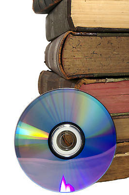 포토 JPG 해외이미지 종이 사람없음 책 정보 CD 흰색 역사 도서관 볼륨 편지 읽기 문학 페이지 옛날 해외202004 해외포토 교육 컬러 모션 파일형식 이미지허브