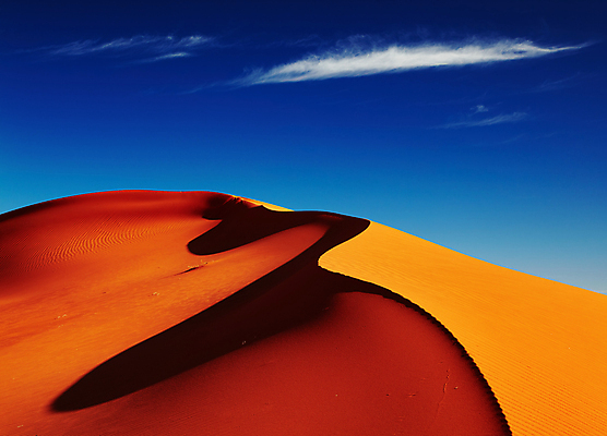 포토 JPG 해외이미지 구름 모래 컨셉 곡선 오렌지 아프리카 자연 하늘 날씨 추상 건조 그림자 풍경 사람없음 파란색 글로벌 노란색 환경 일몰 사막 뜨거움 황무지 가장자리 저녁 땅 모래언덕 가뭄 사하라 알제리 해외202004 해외포토 자연요소 나라 선 컬러 무늬 과일 노을 둘레 야간 언덕 생태계 파일형식 이미지허브