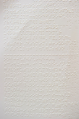 포토 JPG 해외이미지 캐릭터 알파벳 종이 텍스트 통신 놀이 세포 사람없음 책 흰색 기록 감각 심볼 묘사 문서 안심 문제 소셜 시각장애인 헬프 전경 해외202004 해외포토 영어 컬러 육류 풍경 도움 장애인 파일형식 탑뷰 이미지허브