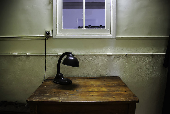 포토 JPG 해외이미지 디자인 벽 가구 백그라운드 전구 유리 탁자 호텔 조명 주택 실내 미술 사람없음 내부 목재 장식 초록색 파란색 빛 갈색 유행 금속 검은색 어둠 침실 방 수확 골동품 흰색 등불 램프 황금 클래식 도서관 야간 그늘 책상 복고 고립 옛날 스타일 해외202004 해외포토 자연요소 나무 교육 컬러 생활용품 컨셉 농업 재료 재질 숙소 문화예술 건물 파일형식 이미지허브