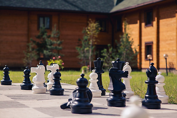 포토 JPG 해외이미지 공원 스포츠 조각 백그라운드 컨셉 밭 벤치 모션 자연 놀이 성공 거리 잔디 사람없음 야외 초록색 여름 빛 세트 숫자 정원 검은색 경쟁 봄 게임 흰색 체스말 체스 계획 큼 왕 강의 오브젝트 싸움 체스판 전략 거인 여왕 대각선 지능 해외202004 해외포토 식물 문자 계절 공공시설 선 컬러 농업 의자 말_게임 크기 생태계 파일형식 이미지허브