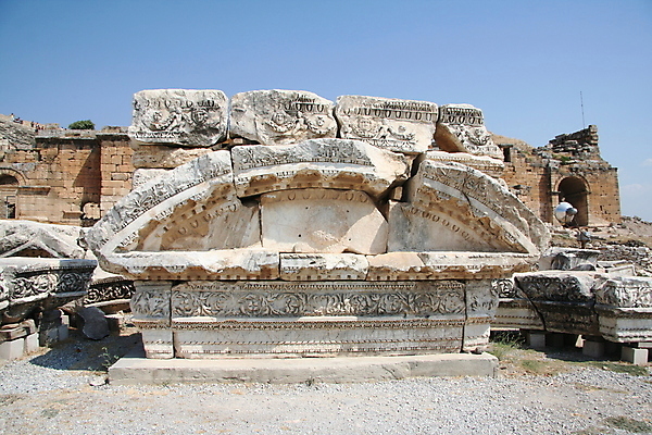 포토 JPG 해외이미지 아시아 건축양식 거리 사람없음 건물 조각상 스파 봄 블록 도시 발굴 폐허 칠면조 그리스인 고고학 해외202004 튀르키예 해외포토 서양인 건축물 계절 교육 건축 나라 조류 조형물 파일형식 이미지허브