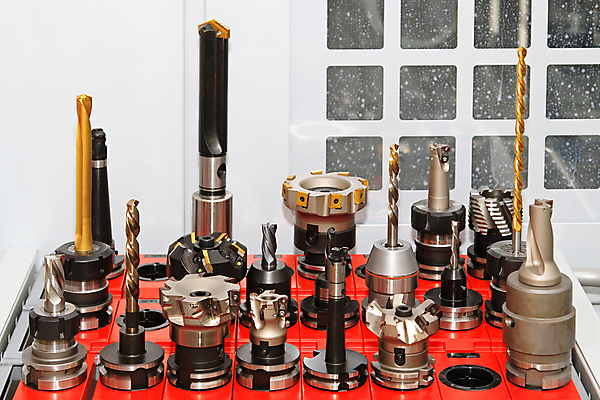 포토 JPG 해외이미지 산업 사람없음 머리 금속 기계 장비 도구 공구 작업실 자르기 수집 지루함 다이아몬드 토막 송곳 철강 해외202004 해외포토 감정 모션 재질 신체부위 보석 파일형식 이미지허브