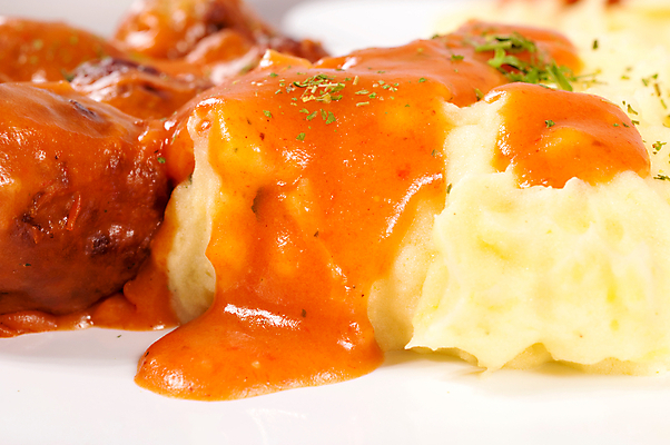 포토 JPG 해외이미지 접시 음식 다이어트 토마토 채소 공 건강 육류 돼지고기 요리 사람없음 빨간색 초록색 파티 식사 저녁식사 치킨 버섯 이탈리아 소고기 튀김 껍질 신선 뜨거움 원형 미트볼 케첩 굽기 먹기 그리스 바질 점심식사 볼로냐 이국적 해외202004 해외포토 도형 식기 유럽 컬러 식재료 모션 이벤트 소스_음식 구이 닭고기요리 파일형식 이미지허브