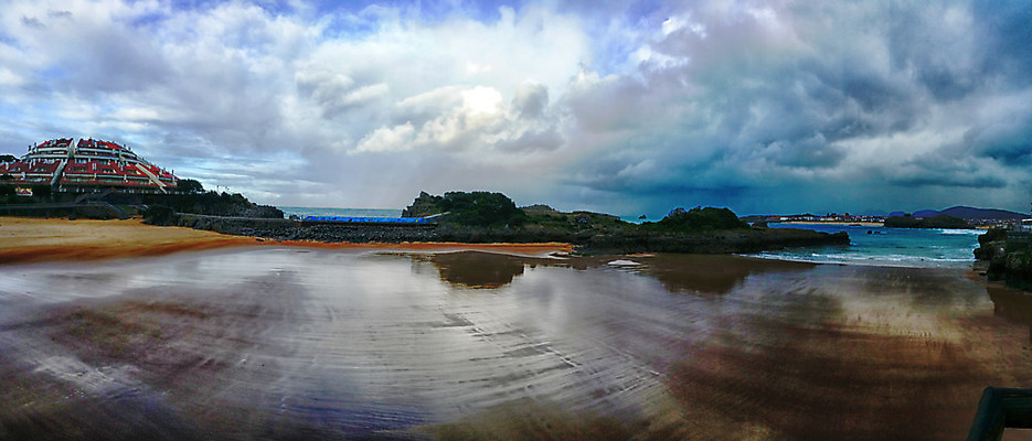 포토 JPG 해외이미지 나무 구름 파도 바다 여행 자연 하늘 산 풍경 사람없음 물 여름 파란색 바위 스페인 가장자리 내추럴 수평선 해외202004 해외포토 자연요소 식물 계절 유럽 컬러 돌_바위 둘레 생태계 파일형식 이미지허브