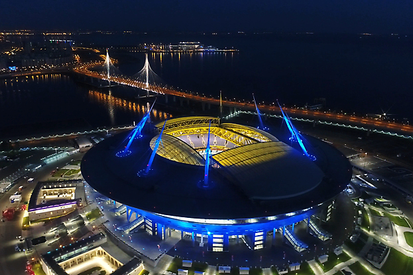 포토 JPG 해외이미지 도로 건축양식 조명 새로움 안테나 사람없음 야외 건물 컵 파란색 강 도시풍경 세계 교회 축구 황혼 경기장 흰색 도시 고속도로 성자 야간 러시아 드론 러시아인 서쪽 플로리다 해외202004 해외포토 자연요소 서양인 식기 건축물 건축 유럽 종교 길 컬러 컨셉 통신 스포츠시설 종교건축 교통시설 풍경 구기 미국 일몰 방향 파일형식 이미지허브