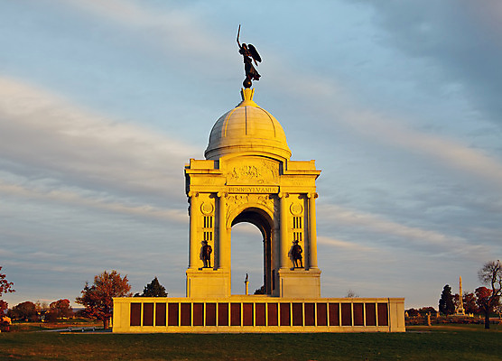 포토 JPG 해외이미지 구름 여행 건축양식 하늘 국립공원 풍경 사람없음 파란색 햇빛 조각상 노란색 일출 미국 새벽 역사 황금 군용 싸움 전쟁 육군 기념물 천연기념물 전쟁터 해외202004 해외포토 자연요소 공원 건축 컬러 북아메리카 모션 군대 태양 조형물 노을 파일형식 이미지허브