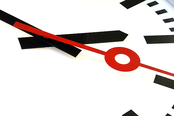 포토 JPG 해외이미지 시계 컨셉 아이디어 사람없음 가로 컬러풀 한개 숫자 긴급 시간 야간 속도 마감 정물화 해외202004 해외포토 자연요소 문자 1 컬러 그림 파일형식 이미지허브