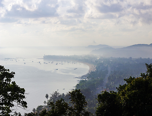 포토 JPG 해외이미지 나무 구름 호수 바다 겨울 밭 자연 하늘 산 파노라마 풍경 사람없음 물 파란색 강 얼음 일몰 추위 안개 흰색 숲 서리 해외202004 해외포토 자연요소 식물 계절 컬러 농업 날씨 촬영기법 노을 생태계 파일형식 이미지허브