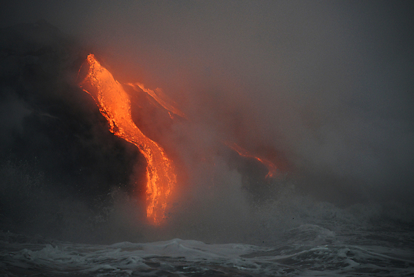포토 JPG 해외이미지 바다 사람없음 야외 흐름 뜨거움 연기 위험 재해 화산 용암 화산섬 해외202004 해외포토 섬 컨셉 산 파일형식 이미지허브