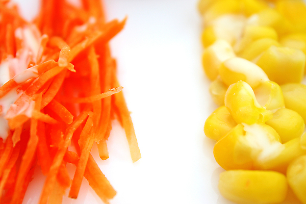 포토 JPG 해외이미지 라이프스타일 접시 음식 백그라운드 잎 다이어트 토마토 채소 건강 요리 사람없음 빨간색 초록색 빛 식당 정원 식사 저녁식사 봄 이탈리아 당근 샐러드 종 흰색 신선 닫기 맛 상추 먹기 메뉴 유기농 성분 내추럴 점심식사 고립 저지방 채식주의자 해외202004 해외포토 식물 식기 웰빙 계절 유럽 컬러 컨셉 모션 뿌리채소 생활 상점 기름_음식 채식 파일형식 이미지허브