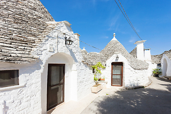 포토 JPG 해외이미지 전통 라이프스타일 디자인 유럽 여행 건축양식 하늘 지붕 휴가 거리 주택 풍경 사람없음 건물 장식 여름 햇빛 문 맑음 이탈리아 미니어처 바위 도시 중세 역사 옥상 오브젝트 엽서 리빙 구시가지 해외202004 해외포토 건축물 계절 건축 나라 날씨 생활 태양 모형 돌_바위 편지 파일형식 이미지허브
