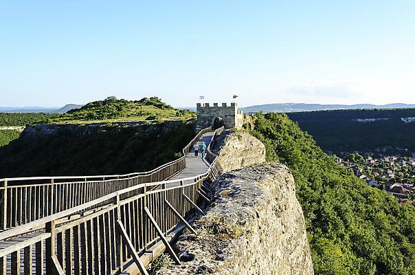 포토 JPG 해외이미지 밧줄 파도 바다 여행 자연 하늘 휴가 휴식 산 사람없음 야외 목재 물 여름 파란색 여행객 산책 바위 크리스탈 불가리아 파라다이스 판잣집 해외202004 해외포토 자연요소 나무 계절 줄 컬러 컨셉 재료 주택 사람 돌_바위 광석 생태계 파일형식 남유럽 이미지허브
