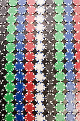 포토 JPG 해외이미지 스튜디오촬영 돈 놀이 성공 레저 실내 취미 사람없음 빨간색 초록색 동전 검은색 흰색 우승 행운 재산 도박 계획 위험 카지노 기회 포커 에이스 적자 정물화 해외202004 해외포토 컬러 컨셉 내부 금융 게임 최고 트럼프 그림 파일형식 이미지허브