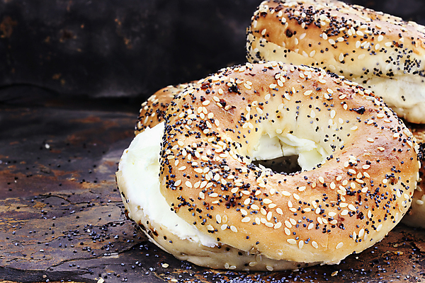 포토 JPG 해외이미지 음식 빵 백그라운드 치즈 유제품 건강 사람없음 가로 컬러풀 쌓기 우주 사진촬영 식사 활발 시골 신선 황금 닫기 아침식사 인스턴트 허브 오브젝트 그림 깨 베이글 석판 채식주의자 크림치즈 카피스페이스 해외202004 해외포토 식물 컬러 컨셉 식재료 모션 촬영 공백 조미료 채식 파일형식 이미지허브