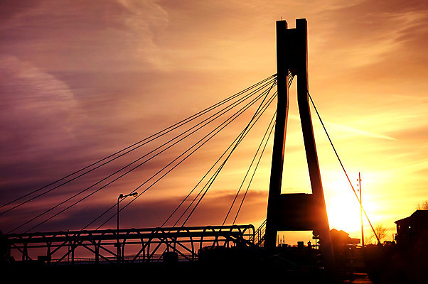 포토 JPG 해외이미지 구름 오렌지 건축양식 하늘 거리 주택 사람없음 건물 물 빛 강 도시풍경 햇빛 태양 검은색 황혼 일몰 새벽 도시 야간 오브젝트 장면 타운 랜드마크 철강 해외202004 해외포토 자연요소 건축물 건축 컬러 과일 풍경 노을 파일형식 이미지허브
