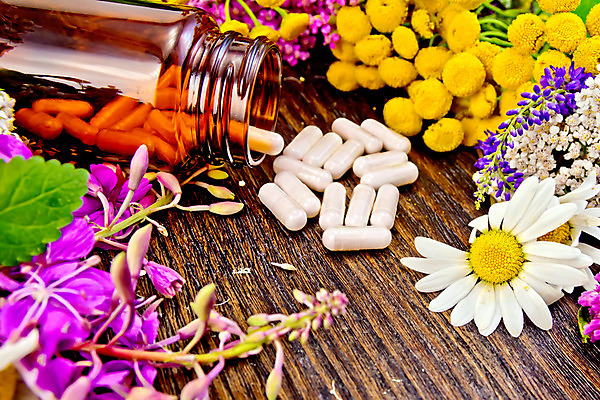 포토 JPG 해외이미지 식물 꽃 잎 자연 실내 건강 사람없음 목재 치료 가로 알약 약 갈색 고통 오픈 항아리 클로버 약초 질병 민트 허브 예방 쏟아짐 테라피 조제 내추럴 보충 돌봄 진통제 캐모마일 헬프 해외202004 해외포토 나무 감정 컬러 재료 의학 모션 내부 뷰티 도움 도자기 풀_식물 생태계 만들기 파일형식 이미지허브