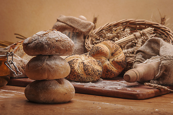 포토 JPG 해외이미지 식물 구름 전통 음식 빵 조각 백그라운드 다이어트 채소 과일 자연 탁자 하늘 아침 치즈 건조 파스타 건강 옥수수 씨앗 사람없음 목재 파란색 빛 갈색 주방 식사 빵집 맛 아침식사 상품 굽기 향수 준비 유기농 심플 밀가루 꿀 덩어리 작살 호밀 귀리 해외202004 해외포토 주간 자연요소 나무 웰빙 컬러 가구 컨셉 재료 유제품 곡류 서양음식 상점 화장품 가루 구이 생태계 파일형식 이미지허브