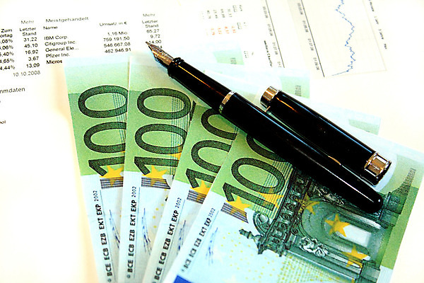 포토 JPG 해외이미지 돈 회사 비즈니스 통계 성공 그래프 사람없음 금융 경제 숫자 자료 계산기 정보 성장 시장 재산 계획 주식 가격 분석 무역 보고서 투자 상업 인덱스 이익 공유 회계 개발 경영 계좌 수입 예산 위기 경제학 목차 해외202004 해외포토 문자 교육 산업 컨셉 문구용품 장비 파일형식 이미지허브