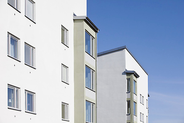 포토 JPG 해외이미지 건축양식 하늘 아파트 스웨덴 사람없음 야외 건물 가로 컬러풀 발코니 흰색 큼 조경 시멘트 시티라이프 땅바닥 콘크리트 해외202004 해외포토 라이프스타일 건축물 건축 컬러 바닥 주택 북유럽 크기 파일형식 이미지허브