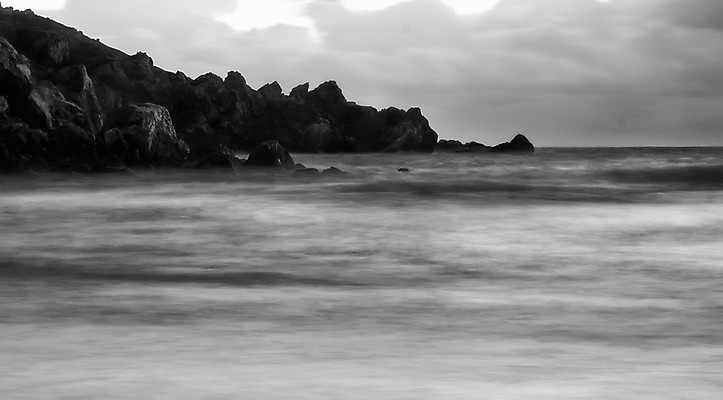 포토 JPG 해외이미지 모래 파도 바다 여행 자연 휴가 풍경 사람없음 야외 평화 황혼 일몰 안개 서핑 고독 지중해 암초 느림 몰타섬 블러 수평선 해외202004 해외포토 감정 섬 컨셉 날씨 노을 수상스포츠 생태계 몰타 파일형식 이미지허브