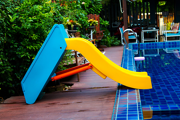 포토 JPG 해외이미지 라이프스타일 공원 행복 어린이 스포츠 가족 놀이 휴가 안전 사람없음 야외 물 파란색 노란색 파티 수영 젖음 흰색 떨어짐 미끄럼틀 승차 흥분 튜브 일반 남아프리카 스플래쉬 해외202004 해외포토 자연요소 공공시설 감정 컬러 컨셉 관계 모션 아프리카 사람 이벤트 생활 수상스포츠 놀이기구 파일형식 이미지허브