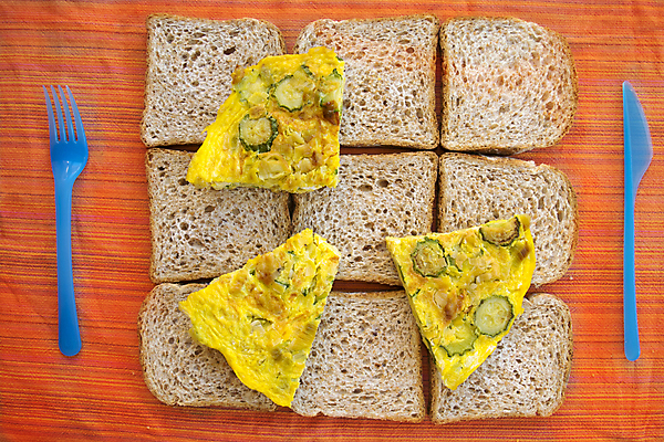 포토 JPG 해외이미지 음식 빵 샌드위치 사람없음 식사 속도 브런치 오믈렛 점심식사 단절 주키니 통밀 해외202004 해외포토 계란요리 밀 파일형식 이미지허브