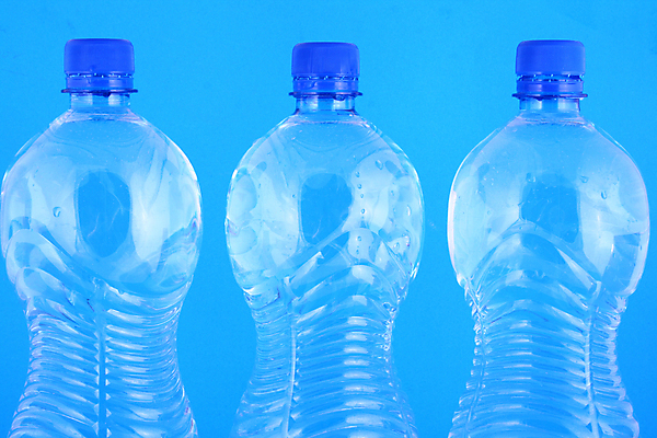 포토 JPG 해외이미지 음료 바다 지도 유리 탁자 이벤트 사람없음 물 파란색 세계 약 냉동 목욕 봄 거품 젖음 추위 흰색 신선 투명 액체 씻기 주식 시원함 갈증 분수 상쾌 그림 기회 분무기 냉각기 돌리기 잔물결 스플래쉬 해외202004 해외포토 자연요소 계절 감정 물결 컬러 가구 의학 모션 재질 금융 청결 파일형식 이미지허브