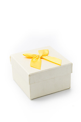 포토 JPG 해외이미지 디자인 기념일 행복 리본 종이 결혼 백그라운드 크리스마스 휴가 새로움 발렌타인데이 선물 이벤트 사람없음 장식 쇼핑 상자 노란색 파티 놀람 흰색 축하 인사 생일 활 싱글 매듭 패키지 고립 해외202004 해외포토 감정 컬러 컨셉 데이이벤트 표정 예절 파일형식 이미지허브