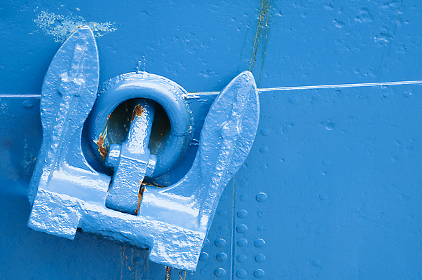 포토 JPG 해외이미지 바다 항해 안전 사람없음 빨간색 물 검은색 보트 몸무게 함선 해군 닻 해외202004 해외포토 자연요소 컬러 배_교통 군대 파일형식 이미지허브