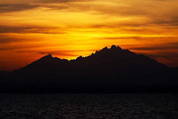 포토 JPG 해외이미지 바다 백그라운드 오렌지 자연 하늘 표면 날씨 풍경 사람없음 물 빛 컬러풀 태양 반사 평화 환경 일몰 활발 원형 고독 야간 매움 설정 강렬 해외202004 해외포토 자연요소 도형 감정 컬러 컨셉 과일 노을 맛 생태계 파일형식 이미지허브