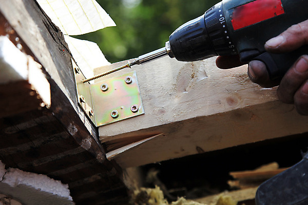 포토 JPG 해외이미지 산업 비즈니스 창문 지붕 노동자 주택 사람없음 목재 공백 도구 수리 자르기 공예 각도 DIY 설치 해외202004 해외포토 나무 직업 재료 모션 취미 건물 파일형식 이미지허브