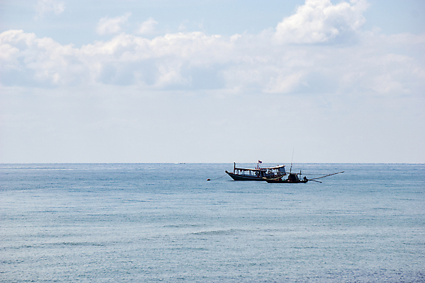 포토 JPG 해외이미지 구름 호수 모래 파도 바다 섬 여행 태국 자연 하늘 낚시 휴가 풍경 사람없음 목재 물 여름 파란색 태양 일몰 보트 함선 낚시꾼 옛날 수평선 해외202004 해외포토 자연요소 나무 계절 아시아 컬러 배_교통 재료 레저 노을 생태계 파일형식 이미지허브