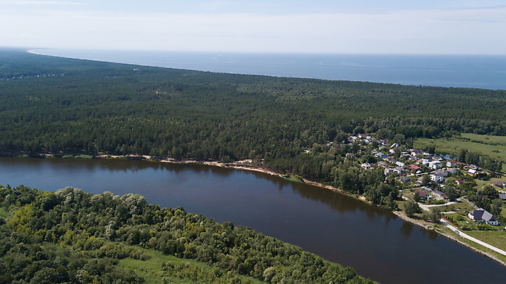 포토 JPG 해외이미지 유럽 파도 바다 백그라운드 밭 자연 추상 안테나 풍경 사람없음 야외 물 강 시골 드론 라트비아 조감도 해외202004 해외포토 자연요소 나라 무늬 농업 통신 북유럽 생태계 파일형식 이미지허브