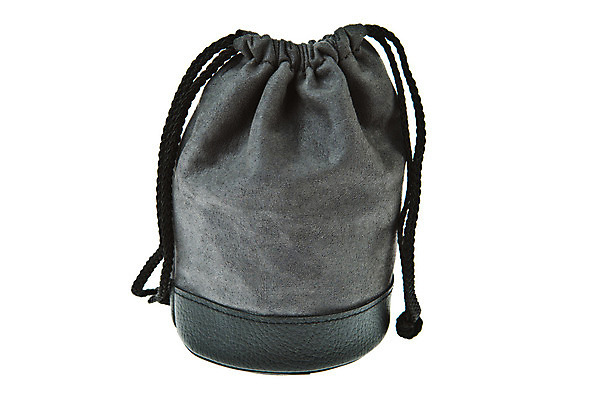 포토 JPG 해외이미지 행복 리본 백그라운드 돈 가방 비즈니스 성공 사람없음 금융 달러 동전 검은색 회색 유로 흰색 황금 컨테이너 가죽 상업 부드러움 패키지 고립 수입 파우치 벨벳 해외202004 해외포토 잡화 감정 산업 컬러 컨셉 경제 감각 재산 실크 파일형식 이미지허브