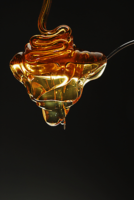 포토 JPG 해외이미지 근접촬영 사람없음 숟가락 흐름 붓기 달콤 꿀 흘림 해외202004 해외포토 뷰포인트 컨셉 모션 수저 맛 파일형식 이미지허브