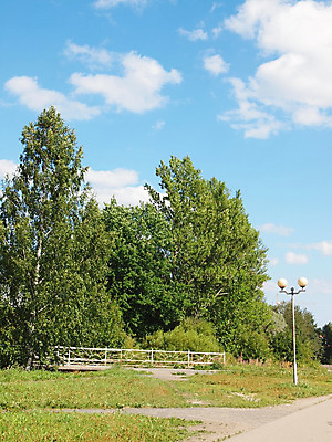 포토 JPG 해외이미지 나무 식물 구름 계절 공원 파도 건축양식 자연 하늘 날씨 휴식 사람없음 초록색 물 여름 파란색 강 태양 여행객 금속 바위 도시 은색 버드나무 자작나무 미루나무 해외202004 해외포토 자연요소 공공시설 건축 바다 컬러 컨셉 재질 사람 돌_바위 생태계 파일형식 이미지허브