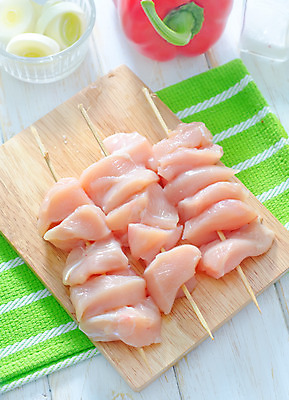 포토 JPG 해외이미지 식재료 주방용품 실내 건강 요리 사람없음 생닭 해외202004 해외포토 생활용품 내부 닭 파일형식 이미지허브