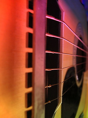 포토 JPG 해외이미지 줄 음악 노래 놀이 추상 여러명 사람없음 목재 기구 기타 도구 묘사 오브젝트 뮤지컬 보컬 해외202004 해외포토 나무 다수 무늬 재료 현악기 문화예술 사람 파일형식 이미지허브