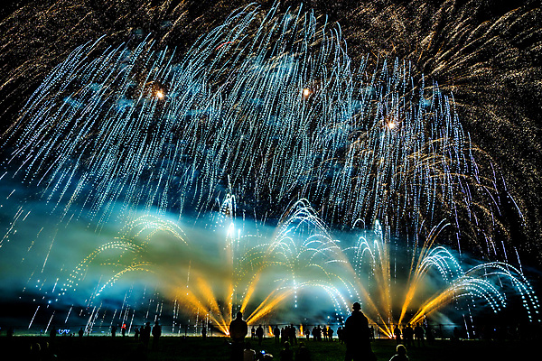 포토 JPG 해외이미지 행복 백그라운드 하늘 불 추상 휴가 불꽃 새로움 기념 이벤트 사람없음 빨간색 빛 컬러풀 파티 검은색 축제 어둠 자유 로켓 축하 4 야간 큼 폭발 연도 마법 7월 광 독립 해외202004 해외포토 자연요소 감정 컬러 컨셉 무늬 숫자 날짜 크기 파일형식 이미지허브