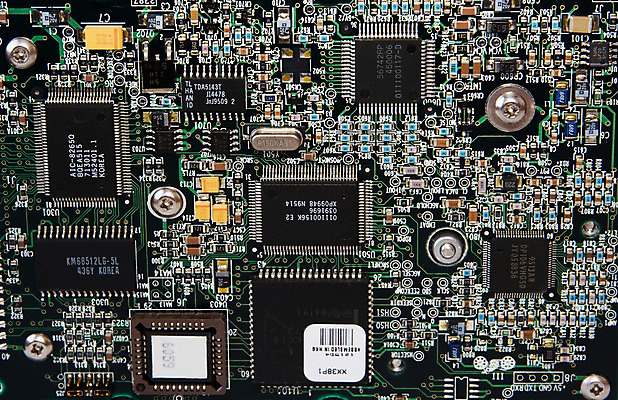 포토 JPG 해외이미지 과학 미래 사람없음 컴퓨터 디지털 신용카드 순환 전자 철사 공학 해외202004 해외포토 교육 컨셉 모션 금융 전자제품 파일형식 이미지허브