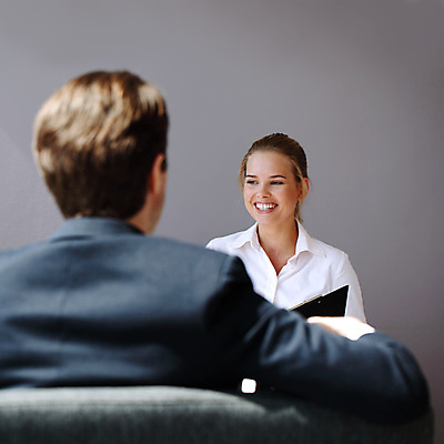 포토 JPG 해외이미지 백인 직업 여자 남자 2 비즈니스 통신 노동자 대화 협상 웃음 사람 앉기 정장 성인 두명 사무실 듣기 업무 비즈니스맨 어플리케이션 토론 종업원 경영자 면접 모집 경영 고용 정중 지원 채용 후보 해외202004 해외포토 서양인 옷 컨셉 모션 표정 말하기 구직 작업 직장인 리더 파일형식 이미지허브