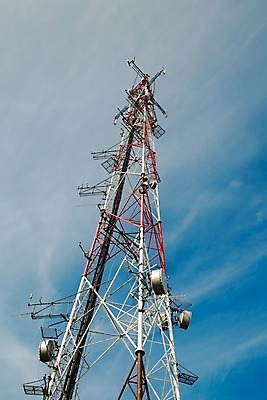 포토 JPG 해외이미지 산업 통신 하늘 모바일 무선통신 프레임 세포 안테나 사람없음 파란색 전자제품 스마트폰 탑 금속 텔레비전 광선 기둥 네트워크 역 큼 전화기 수화기 라디오 신호 방송 뼈대 돛대 전송 소통 방사선 송신기 많음 셀룰러 해외202004 해외포토 건축물 건축 컬러 컨셉 교통시설 재질 핸드폰 스마트기기 크기 파일형식 이미지허브