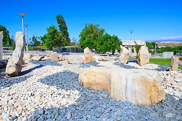 포토 JPG 해외이미지 나무 공원 길 호수 여행 백그라운드 밭 자연 하늘 날씨 그림자 풍경 사람없음 야외 초록색 여름 파란색 평화 환경 맑음 봄 도시 장면 지역 내추럴 그리너리 해외202004 해외포토 식물 계절 공공시설 컬러 컨셉 농업 생태계 파일형식 트랜드컬러 이미지허브