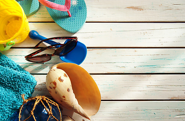 포토 JPG 해외이미지 여행 백그라운드 휴가 사람없음 목재 수건 선글라스 여행객 우주 판넬 삽 양동이 오브젝트 휴양지 수목 항목 카피스페이스 해외202004 해외포토 나무 안경 재료 사람 위생용품 공백 장소 파일형식 이미지허브