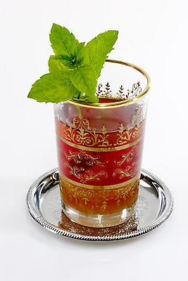 포토 JPG 해외이미지 음료 잎 유리 건강 동양인 사람없음 초록색 머그컵 차 아침식사 녹차 민트 떠남 해외202004 스피아민트 해외포토 식물 컬러 모션 재질 인종 컵 차_음료 식사 허브 파일형식 이미지허브