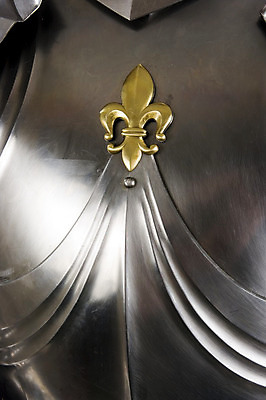 포토 JPG 해외이미지 무기 사람없음 금속 수확 중세 역사 보호 헬멧 철 전쟁 병정 갑옷 고물 옛날 해외202004 해외포토 컨셉 농업 재질 보호장비 파일형식 이미지허브