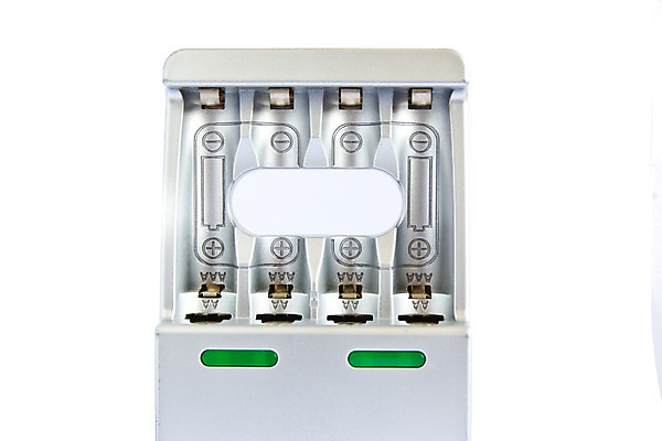 포토 JPG 해외이미지 사람없음 환경 힘 에너지 보호 지시 플러스 오브젝트 전자 긍정 볼트 충전 해고 고립 베터리 요금 전압 충전기 해외202004 해외포토 기호 컨셉 비즈니스 모션 기계 공구 파일형식 이미지허브