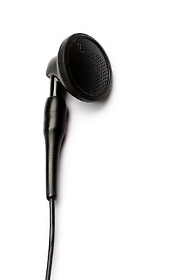 포토 JPG 해외이미지 1 음악 이어폰 백그라운드 장신구 노래 모바일 그림자 사람없음 스마트폰 머리 걷기 디지털 검은색 헤드폰 소리 듣기 장비 흰색 작음 휴대용 플라스틱 전화기 묘사 오브젝트 전자 귀 오디오 철사 스테레오 고립 뮤지컬 미니 제어 플레이어 해외202004 해외포토 컬러 음향기기 모션 재질 문화예술 신체부위 전자제품 핸드폰 스마트기기 크기 파일형식 이미지허브